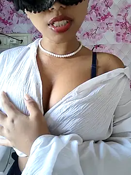 sandy naughty online show from May 2026 03:32:01 AM