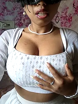 sandy naughty online show from April 2026 09:05:01 AM