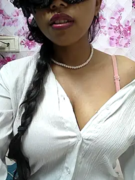 sandy naughty online show from June 2026 05:39:02 PM