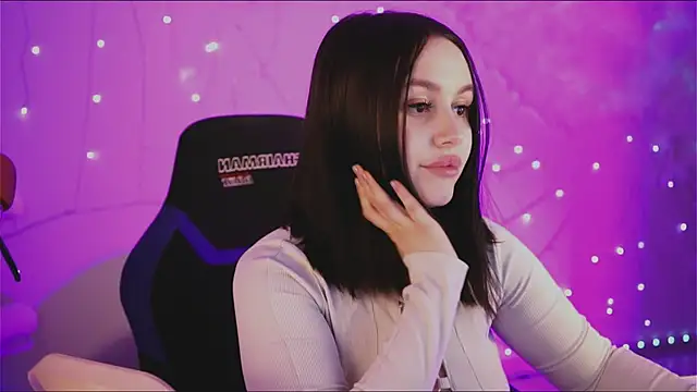 Snapshot of SerenaFerrera chatting on January 2025 12:14:02 AM SerenaFerrera online show from January 2025 12:14:02 AM