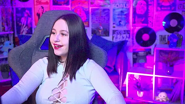 Snapshot of SerenaFerrera chatting on January 2025 08:50:01 PM SerenaFerrera online show from January 2025 08:50:01 PM