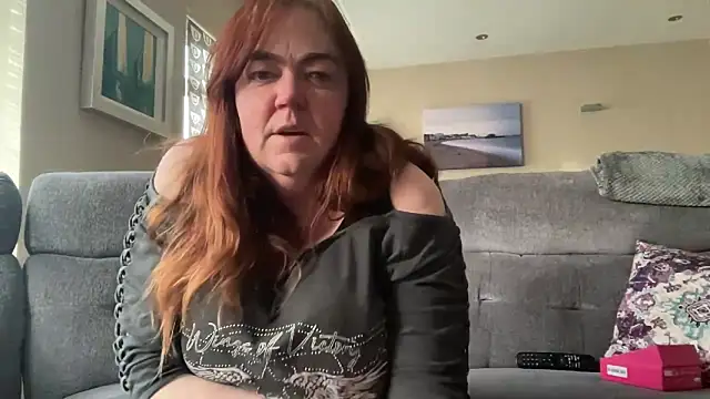 curvy-milf-abbie online show from February 2026 03:42:01 PM