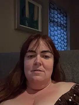 Snapshot of curvy-milf-abbie chatting on November 2025 04:45:01 PM curvy-milf-abbie online show from November 2025 04:45:01 PM