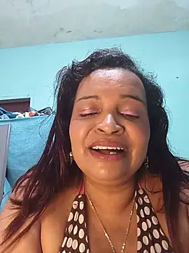Snapshot of _violetta_- chatting on July 2026 01:55:01 PM violetta - online show from July 2026 01:55:01 PM