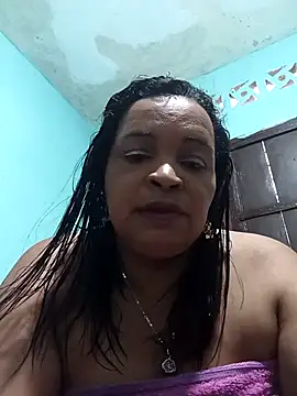 Snapshot of _violetta_- chatting on July 2026 12:28:01 PM violetta - online show from July 2026 12:28:01 PM