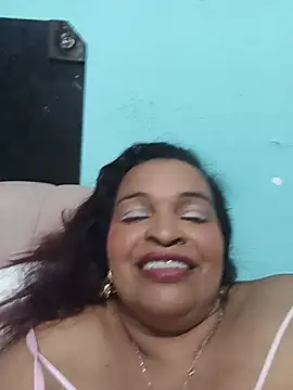 Snapshot of _violetta_- chatting on July 2026 02:16:01 AM violetta - online show from July 2026 02:16:01 AM
