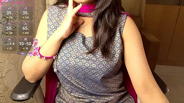 Snapshot of Punjabi_Queen1 chatting on March 2025 03:01:01 PM Punjabi Queen1 online show from March 2025 03:01:01 PM