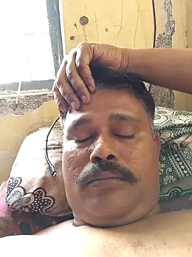 Vinay-kumar89 online show from February 2026 09:22:01 AM