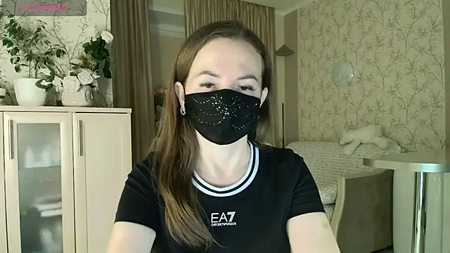 MilfeaN online show from March 2026 06:22:01 PM