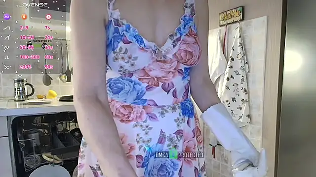 Snapshot of MilfeaN chatting on February 2026 06:24:02 AM MilfeaN online show from February 2026 06:24:02 AM