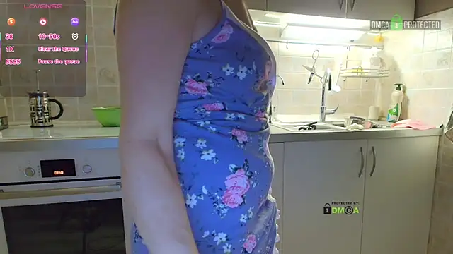 MilfeaN online show from November 2025 06:02:01 AM