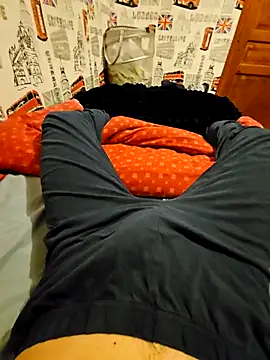 Azerty0911 online show from November 2025 08:09:02 PM