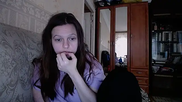 Snapshot of CatMelissa chatting on December 2024 10:06:01 AM CatMelissa online show from December 2024 10:06:01 AM