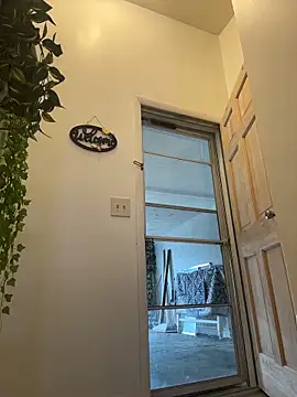 EllaSnow online show from March 2026 03:41:02 PM