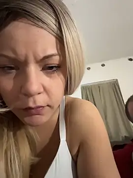 EllaSnow online show from March 2026 05:13:01 AM