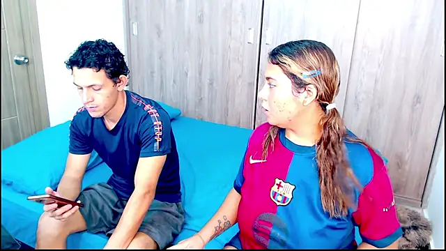 meridandwither online show from April 2026 07:52:01 PM