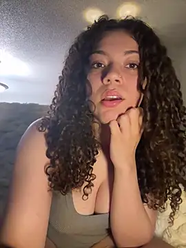 Snapshot of ladylavish chatting on March 2026 05:22:01 AM ladylavish online show from March 2026 05:22:01 AM