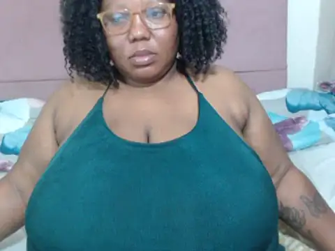 Snapshot of DAIRYBELLELIZxx chatting on March 2025 08:43:02 PM DAIRYBELLELIZxx online show from March 2025 08:43:02 PM