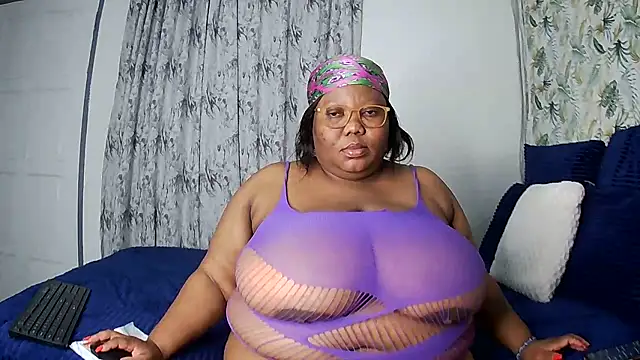 DAIRYBELLELIZxx online show from June 2026 09:08:01 PM