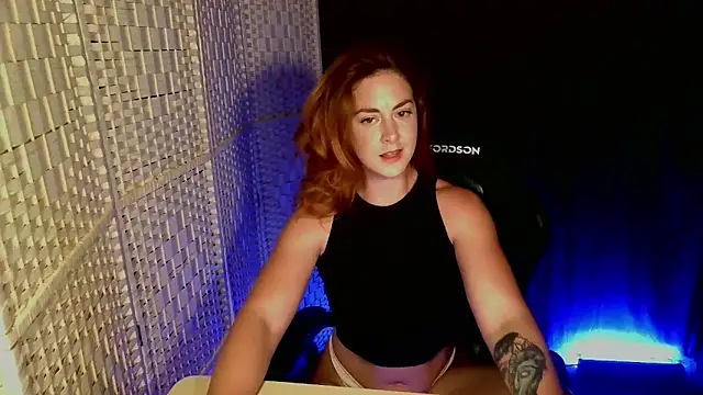 Snapshot of KayleyxEmily chatting on April 2026 08:57:02 PM KayleyxEmily online show from April 2026 08:57:02 PM