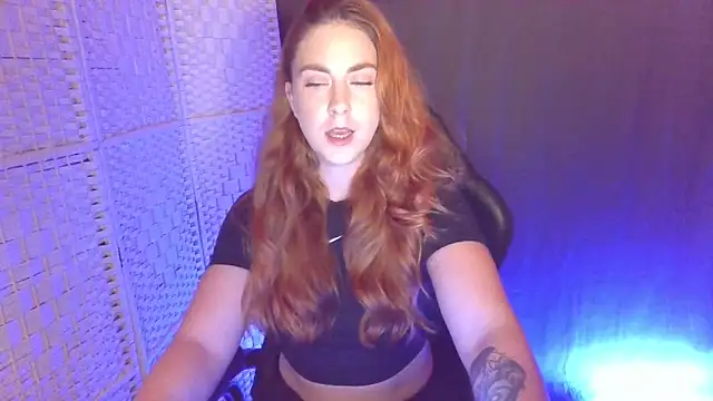 KayleyxEmily online show from November 2025 09:04:01 PM