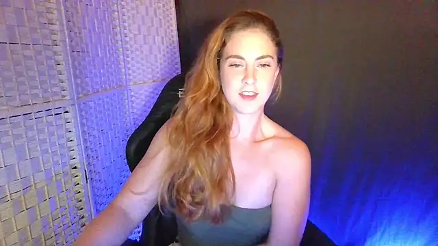 Snapshot of KayleyxEmily chatting on October 2025 07:59:01 PM KayleyxEmily online show from October 2025 07:59:01 PM