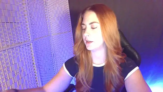 KayleyxEmily online show from February 2026 09:01:01 PM