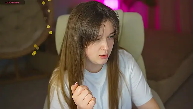 DonnaLustt online show from April 2026 06:56:01 PM