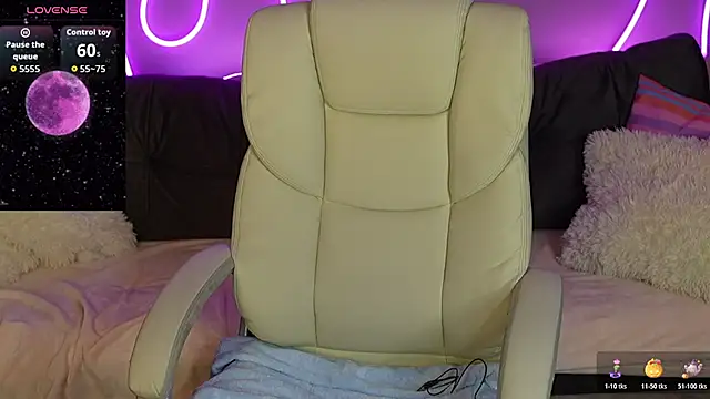 DonnaLustt online show from November 2025 09:51:02 PM