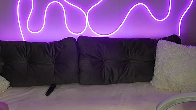 DonnaLustt online show from November 2025 01:54:01 AM