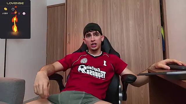 Snapshot of zenn_rush1 chatting on January 2025 12:26:01 PM zenn rush1 online show from January 2025 12:26:01 PM