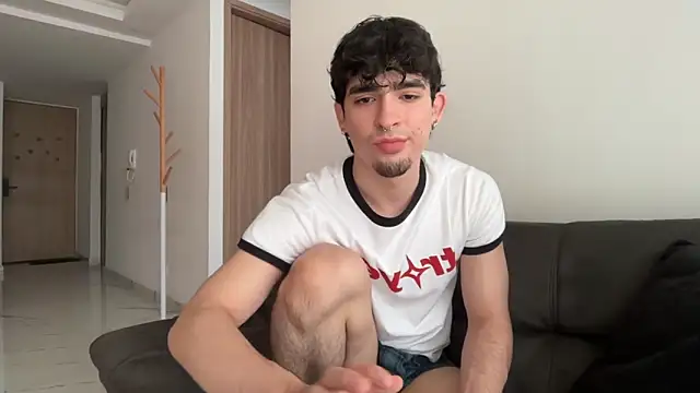 Snapshot of zenn_rush1 chatting on November 2025 12:31:02 PM zenn rush1 online show from November 2025 12:31:02 PM