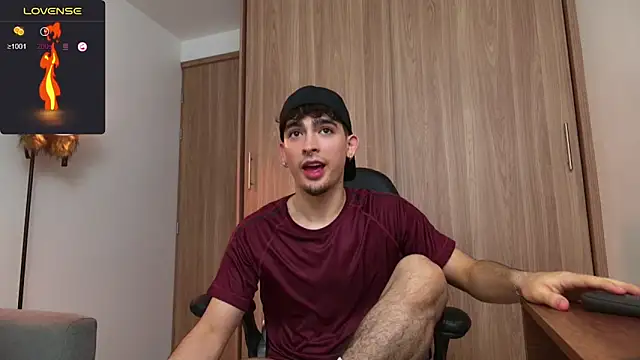 Snapshot of zenn_rush1 chatting on January 2025 12:23:01 PM zenn rush1 online show from January 2025 12:23:01 PM