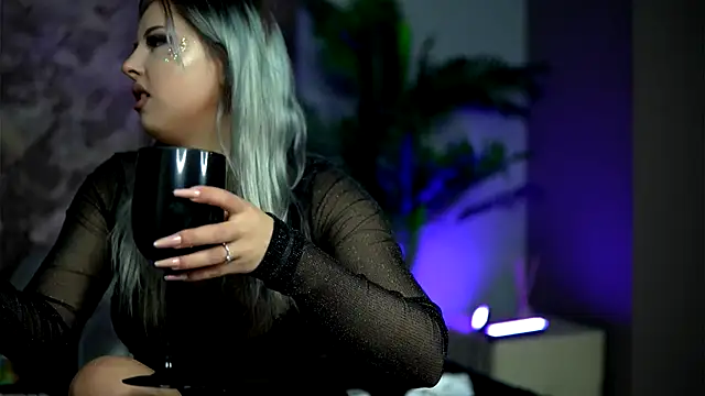 AudreySosa online show from November 2025 11:52:01 PM