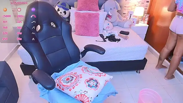 italy   boobs online show from November 2025 12:59:01 AM