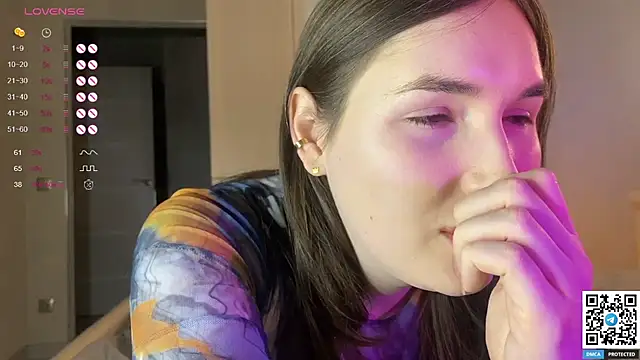 Maria Bowie online show from December 2025 08:58:02 PM