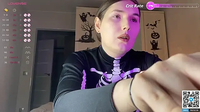 Maria Bowie online show from October 2025 07:49:02 AM