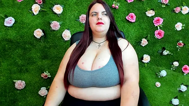 Huge Titties  online show from March 2025 08:50:02 AM