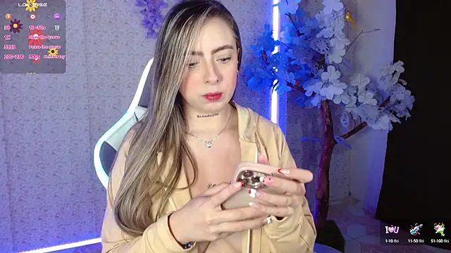 NaomiFox1 online show from February 2025 02:41:02 AM