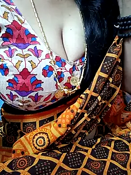 Snapshot of amala_ss chatting on February 2025 02:26:01 PM amala ss online show from February 2025 02:26:01 PM