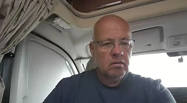 Snapshot of ak616263 chatting on February 2025 01:10:02 PM ak616263 online show from February 2025 01:10:02 PM