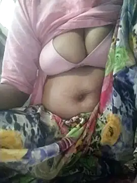 Snapshot of saloni19881 chatting on January 2025 04:51:02 AM saloni19881 online show from January 2025 04:51:02 AM