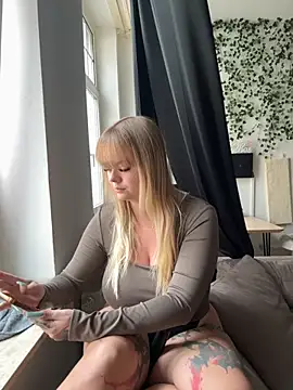 AnnaLenaaa online show from September 2025 01:17:02 PM