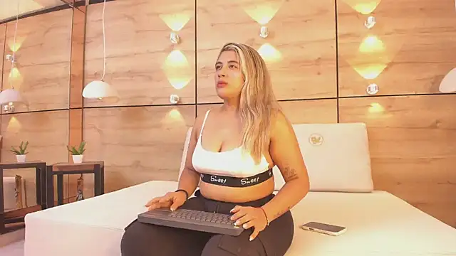julietha taylor online show from October 2025 02:12:02 AM