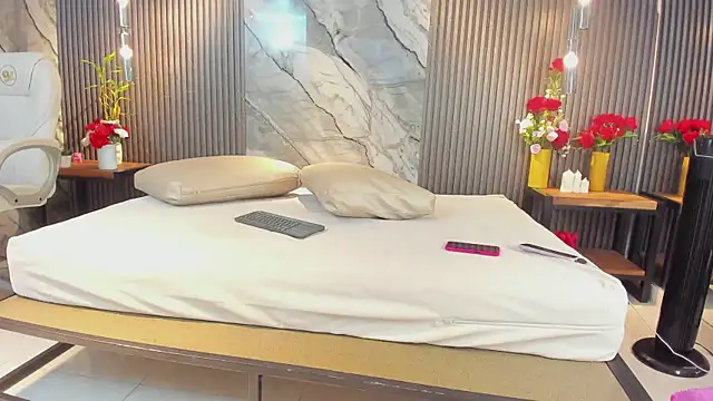 julietha taylor online show from February 2026 02:34:02 AM