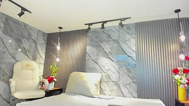 julietha taylor online show from February 2026 02:42:02 AM