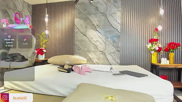 julietha taylor online show from February 2026 02:22:02 AM