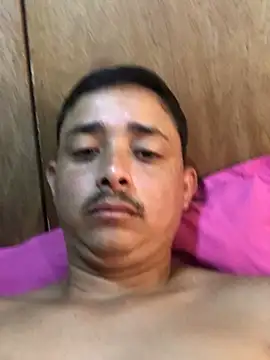 isacalejandroo online show from March 2025 02:42:02 PM