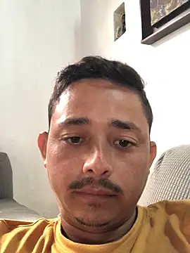 isacalejandroo online show from January 2026 02:46:01 PM