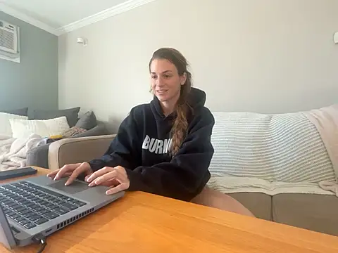MissSwitch online show from September 2025 12:44:01 PM
